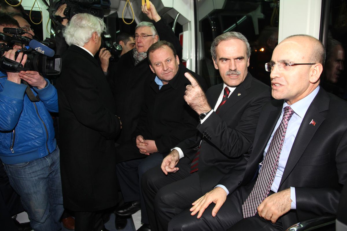 Bakan Şimşek\'ten İpekböceği\'ne Tam Not
