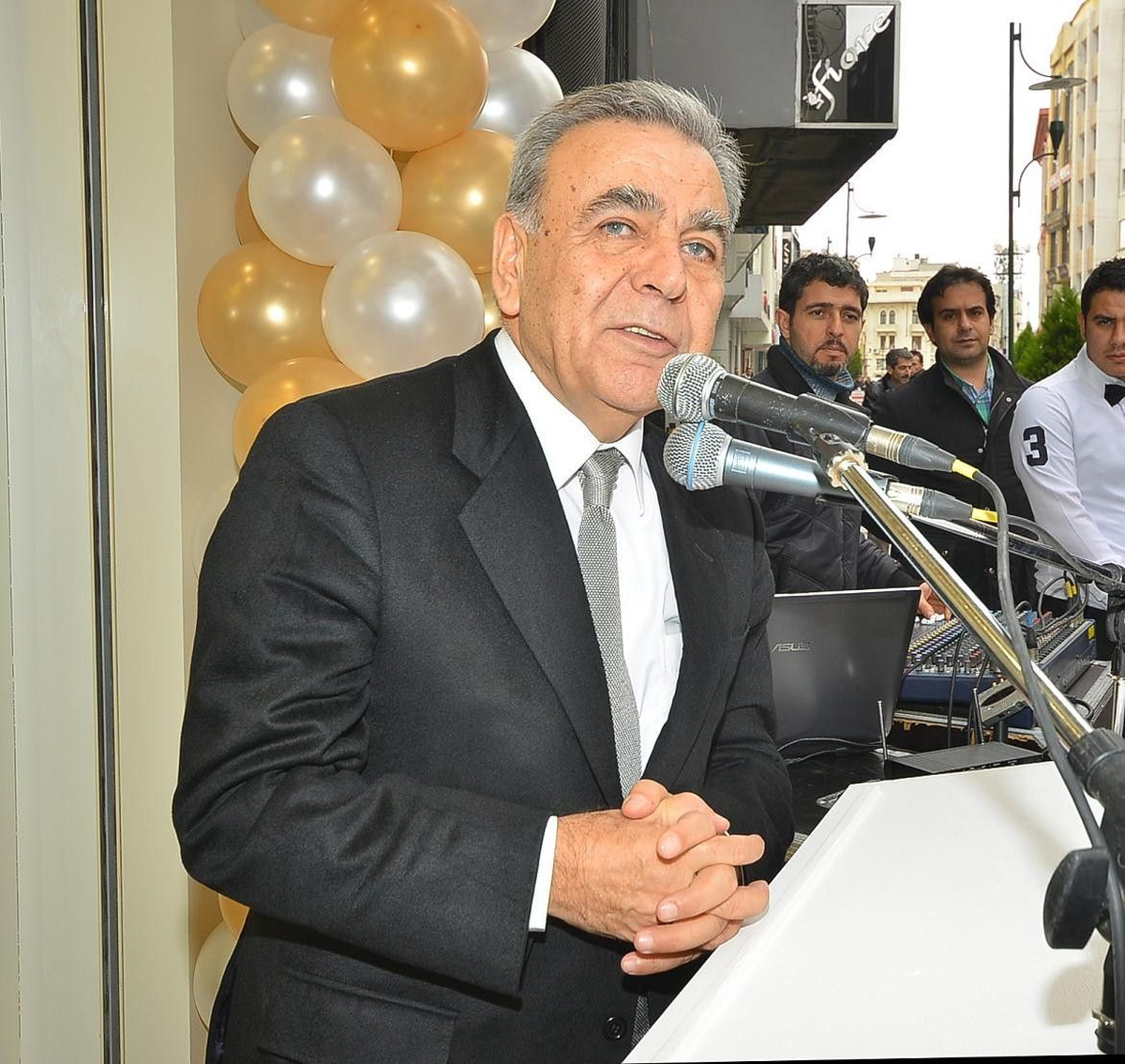 Büyükerşen\'e İzmir\'den Destek