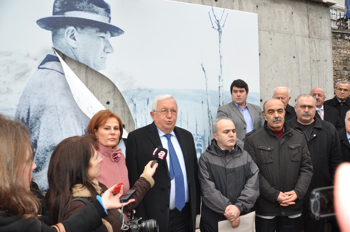Ereğli\'de Atatür Posterlerinin Tahrip Edilmesine Tepki