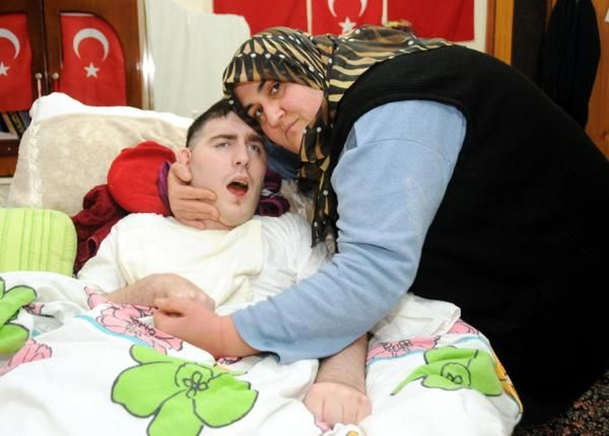 Felçli Rus Gencin Ailesi Sibirya\'da Ortaya Çıktı