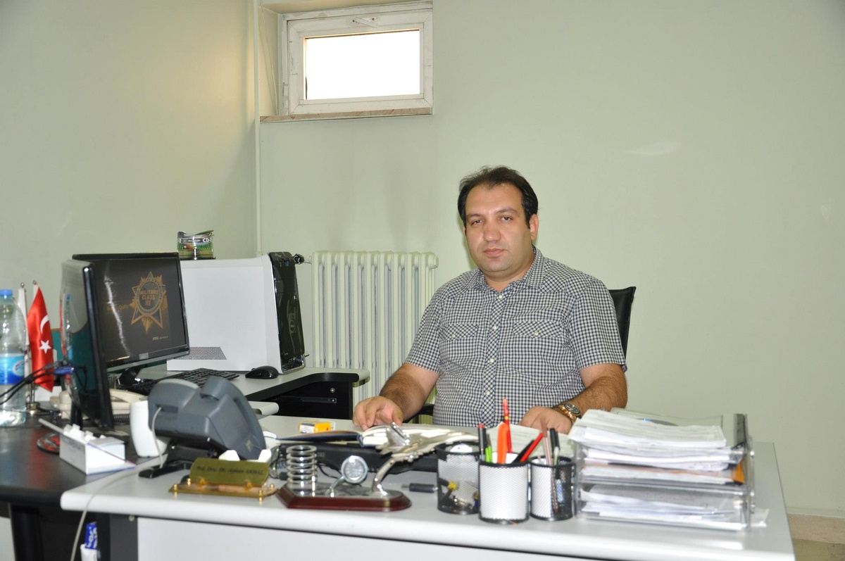 Fü Öğretim Üyesi Ursı\'nın Türkiye Ulusal Komite Üyeliğine Seçildi