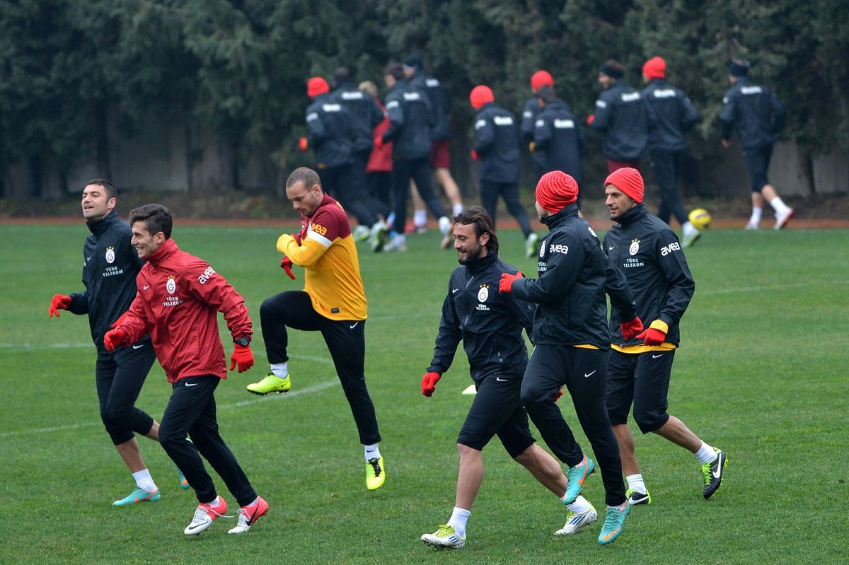 Galatasaray\'da Bursaspor Maçı Hazırlıkları Devam Ediyor