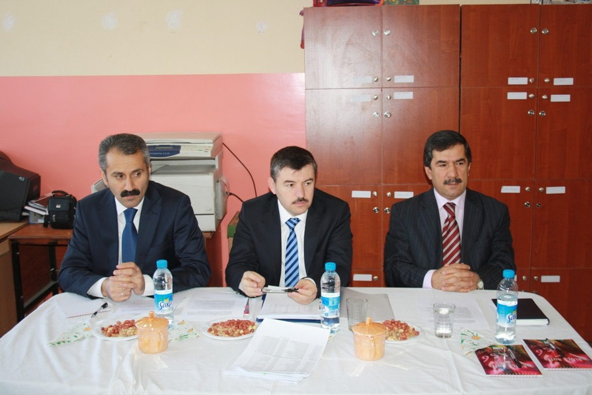 İlçe Milli Eğitim Müdürleri Eleşkirt\'te Toplandı