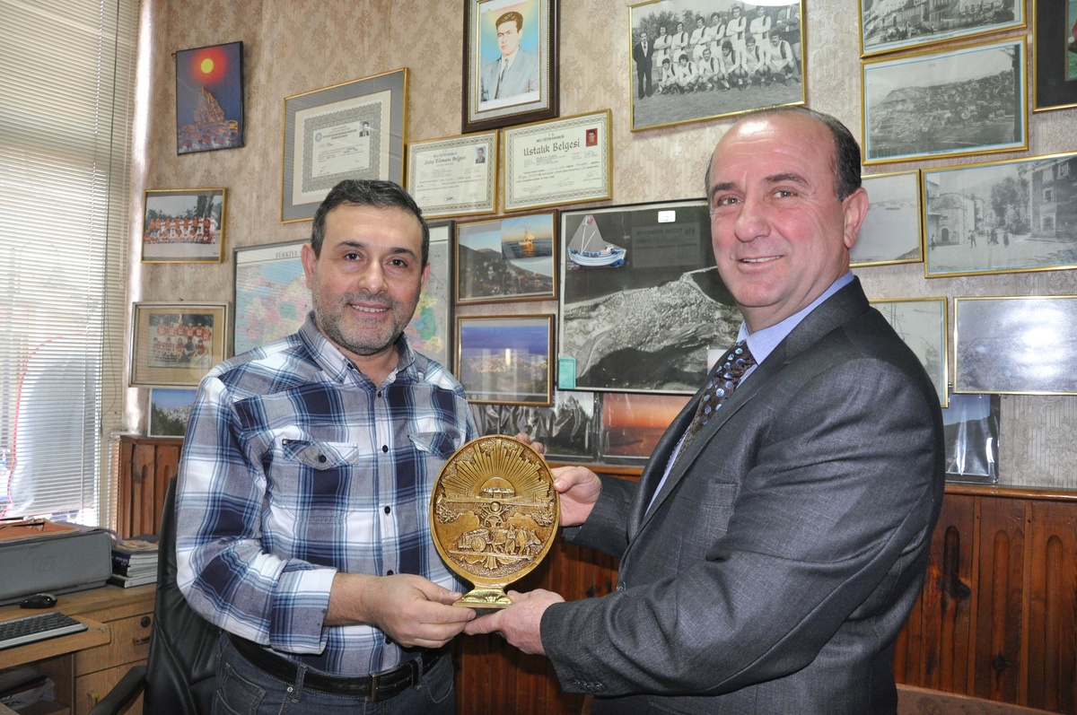 İnebolu\'nun İstiklal Madalyası İşyerlerinde