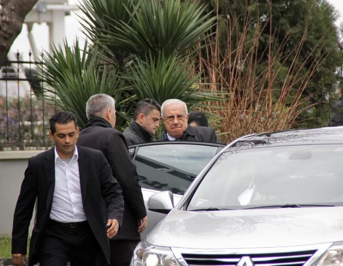 İsmail Hakkı Karadayı 4\'üncü Kez İmza Verdi