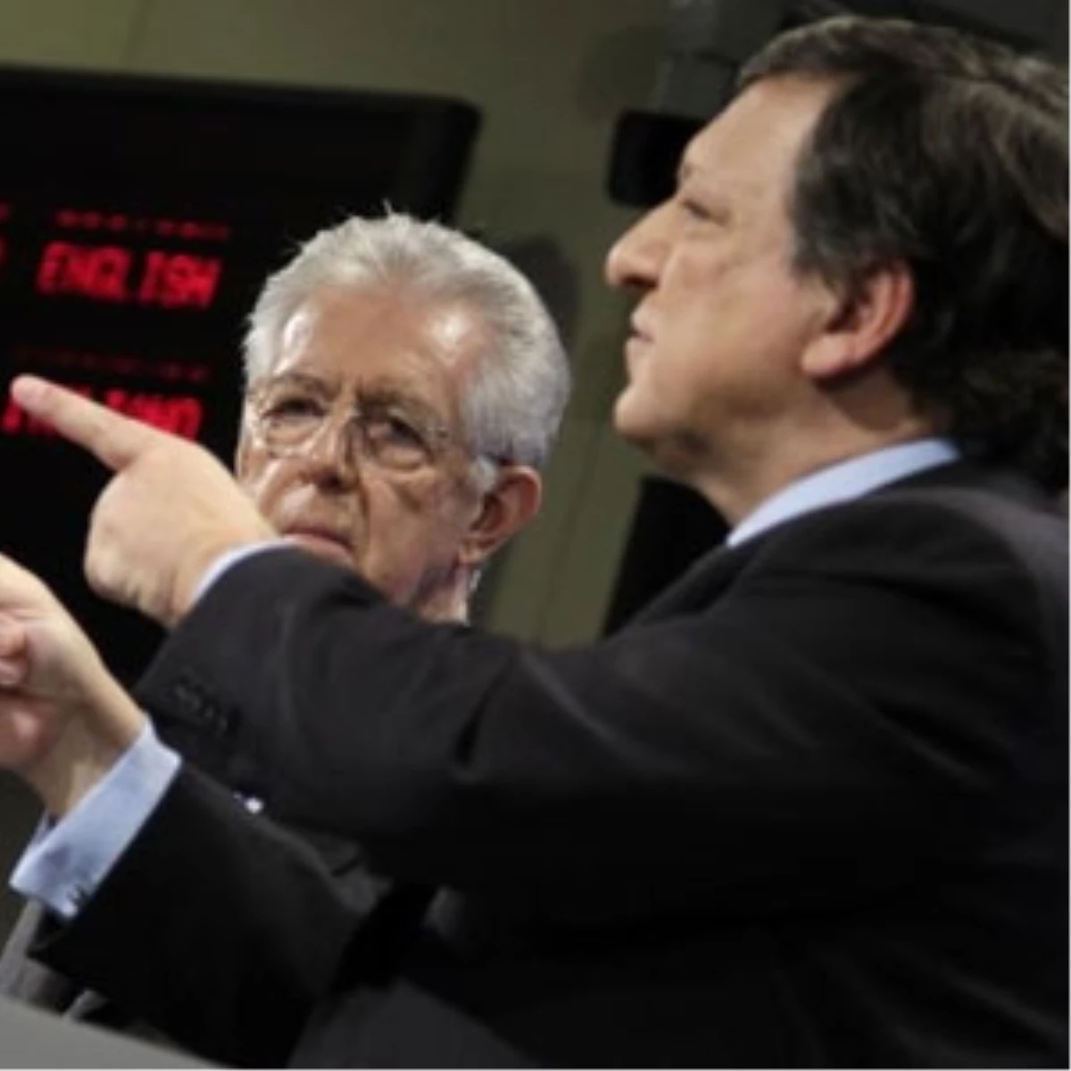 İtalya Başbakanı Mario Monti, Barroso ile Görüştü