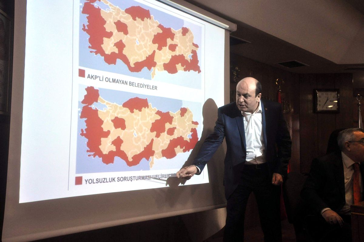 MHP\'li Başkandan Eskişehir Belediye Başkanına Destek