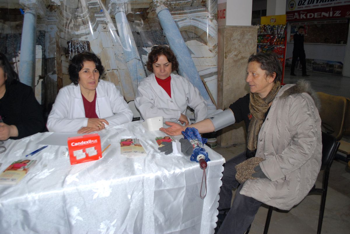 Otogarda Tansiyon Ölçümü