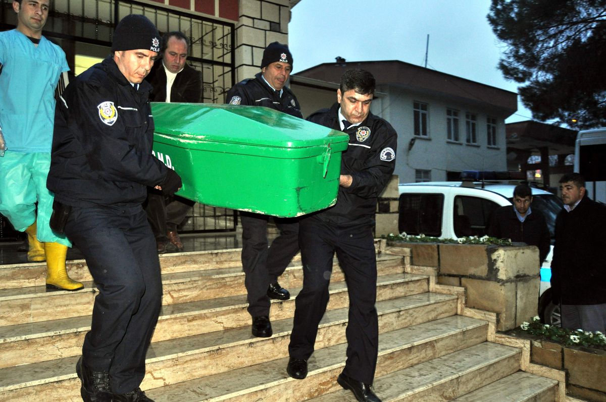 Patlamada Hayatını Kaybedenlerin Cenazeleri Ailelerine Teslim Edildi