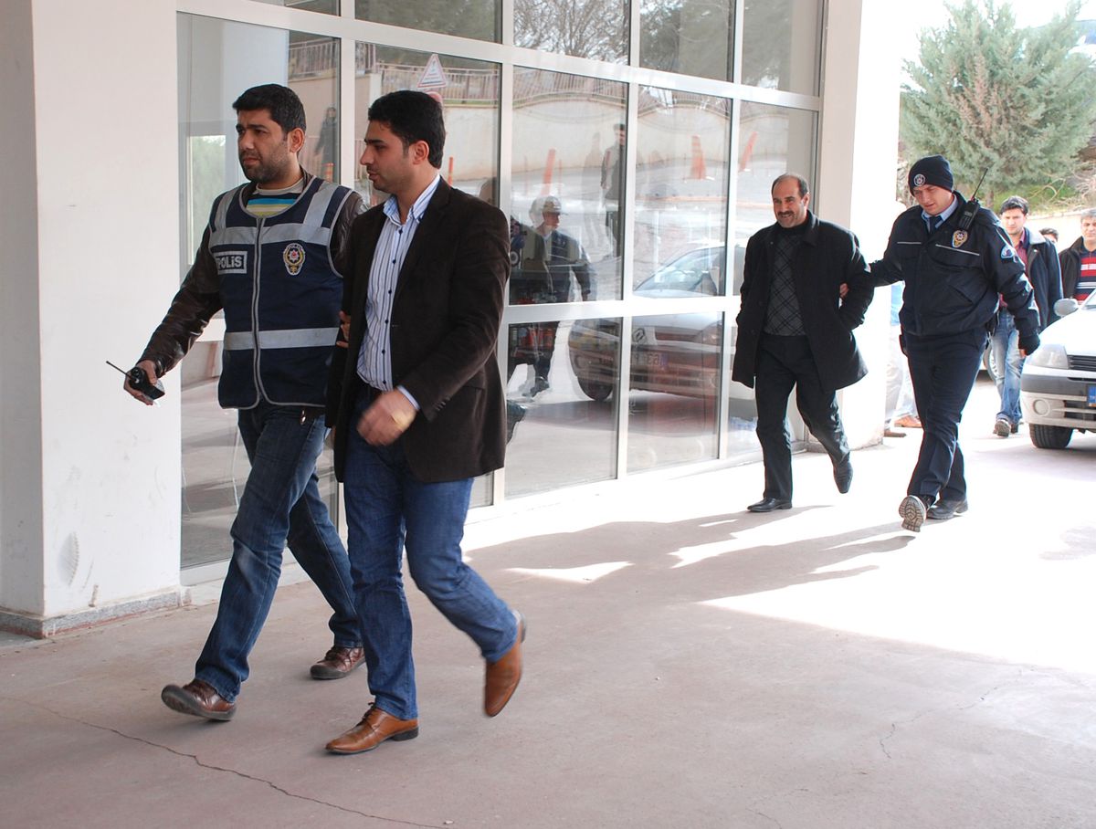 Şanlıurfa\'da \'Bıçak\' Operasyonu: 4 Gözaltı