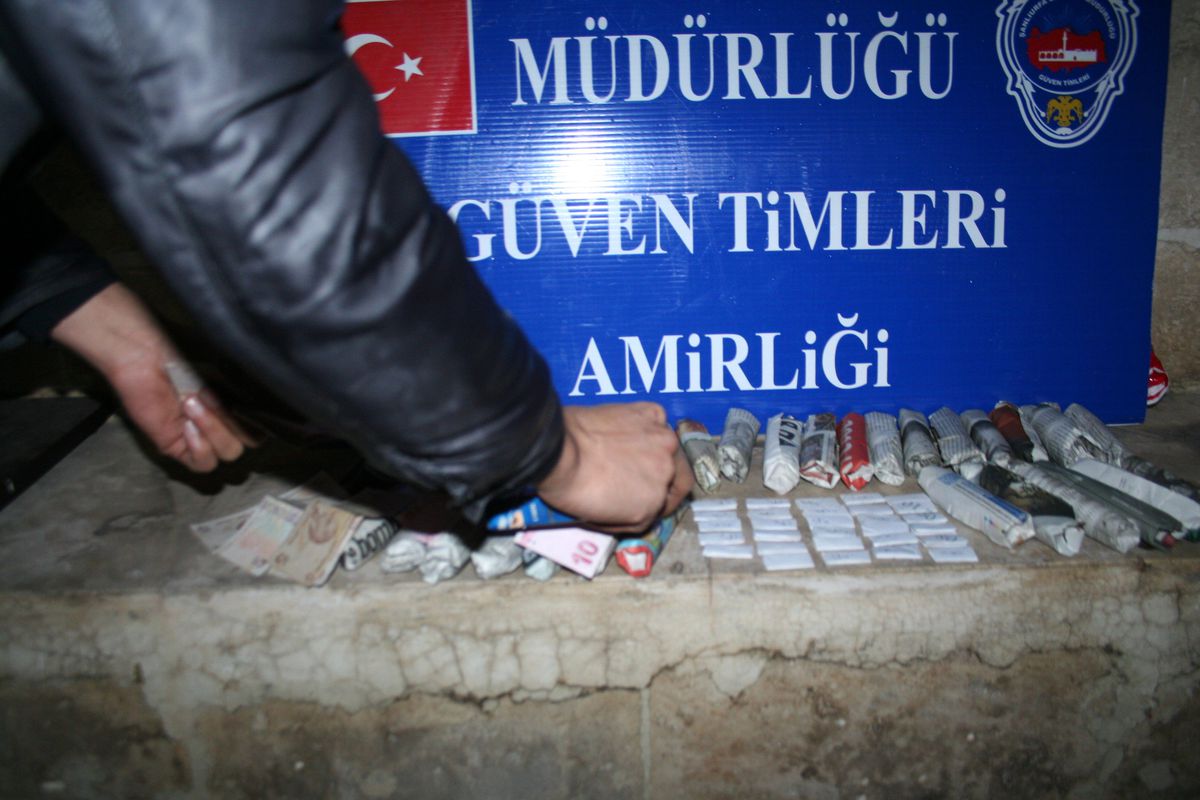 Şanlıurfa\'da Uyuşturucu Operasyonu: 11 Gözaltı