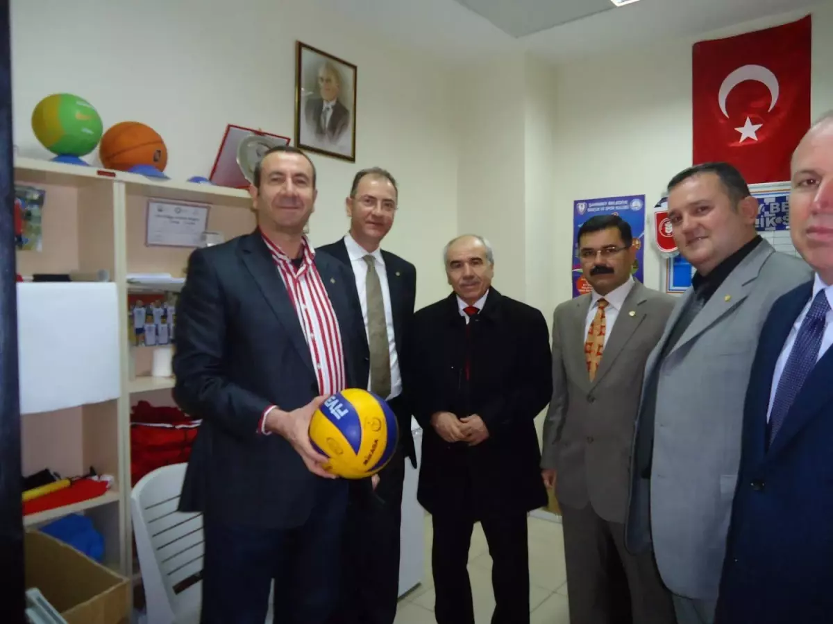 Voleybol Federasyonu Başkanı Gaziantep'te
