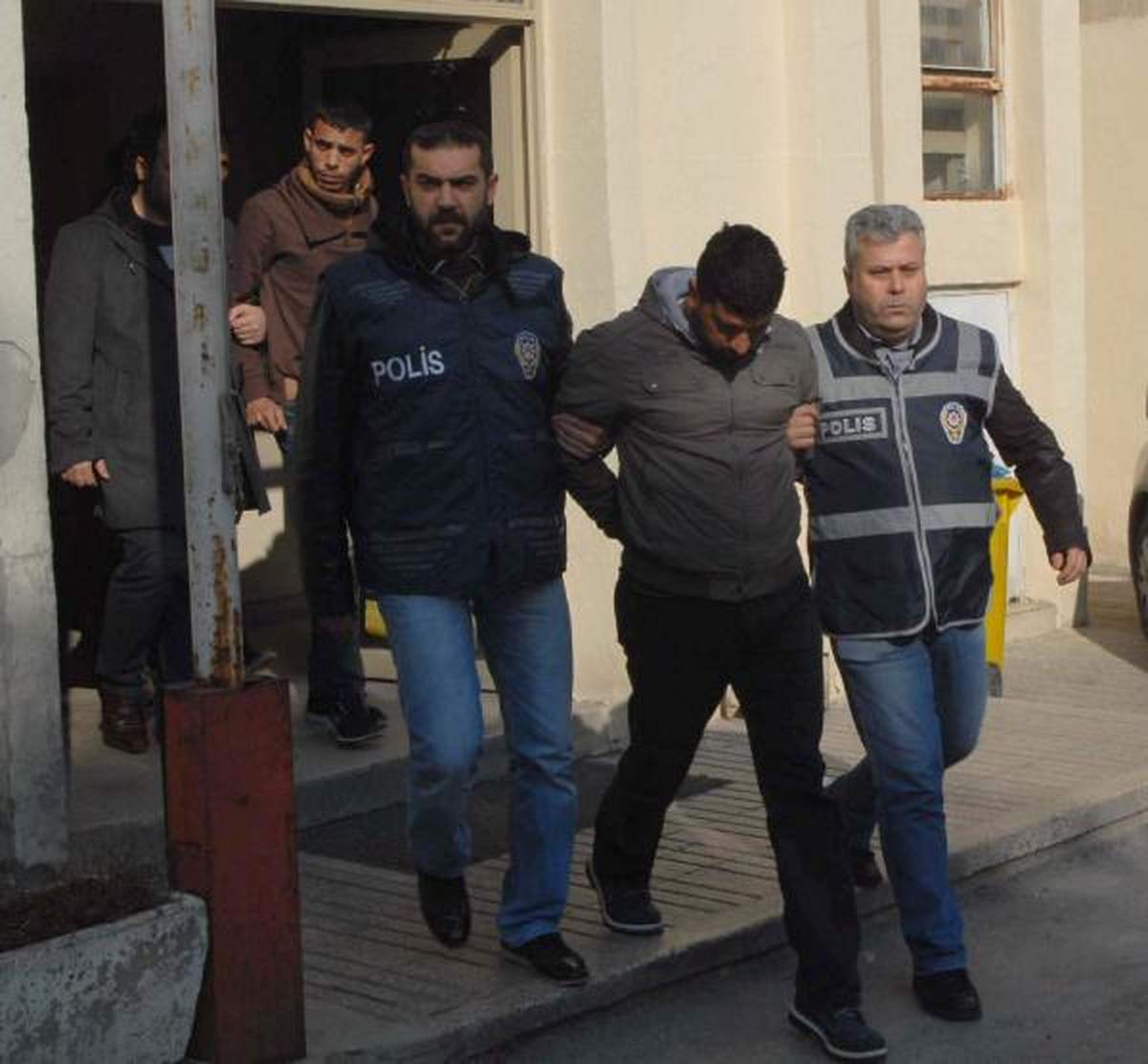 Yardım Bahanesiyle Hırsızlık