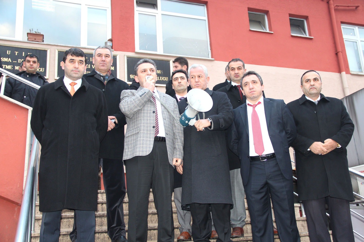 Alabaş, Üzülmez ve Merkez Atölyesi\'ni Ziyaret Etti