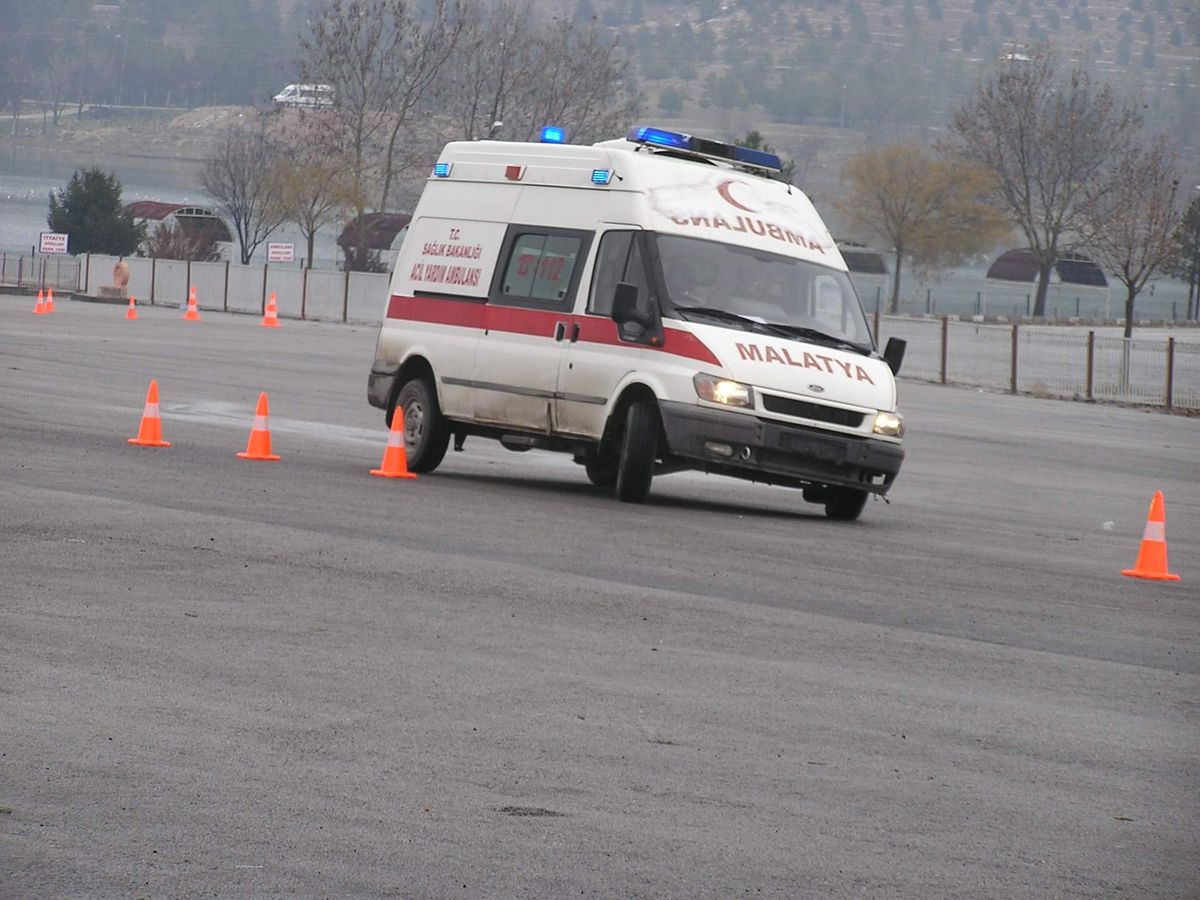 Ambulans Sürüş Teknikleri Eğitimi Verildi