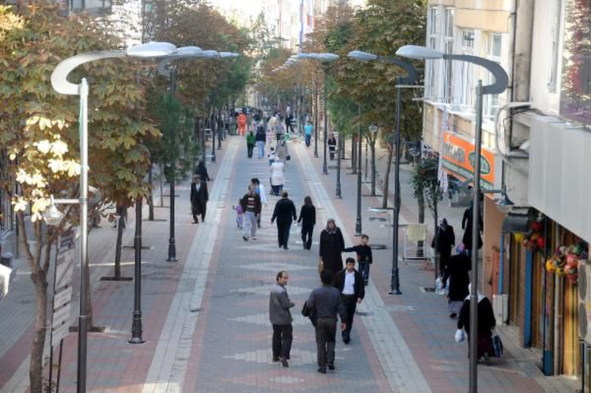 Bağcılar 66 İlden Daha Büyük