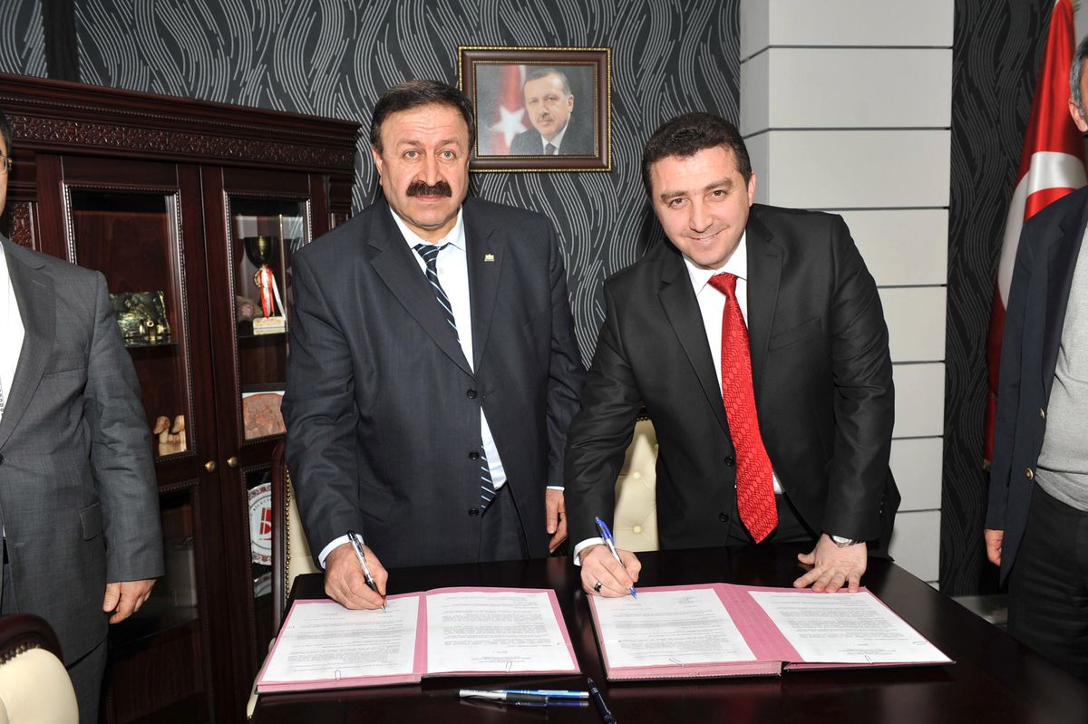 Bozüyük Belediyesi'nde Sosyal Denge Sözleşmesi İmzalandı