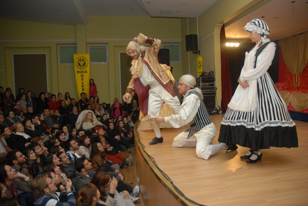 Buca'da Haldun Dormen İzdihamı
