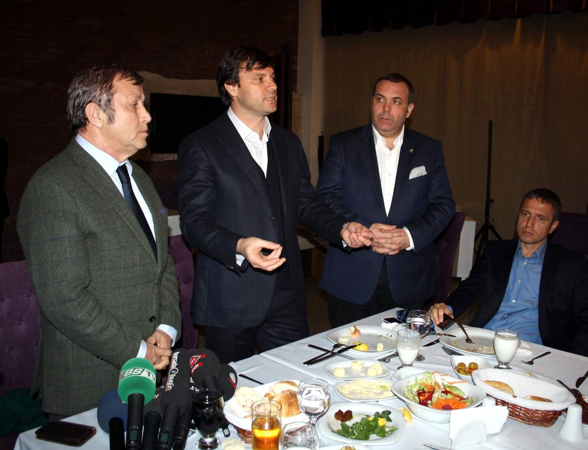 Bursaspor\'da Sağlam\'a Veda Yemeği