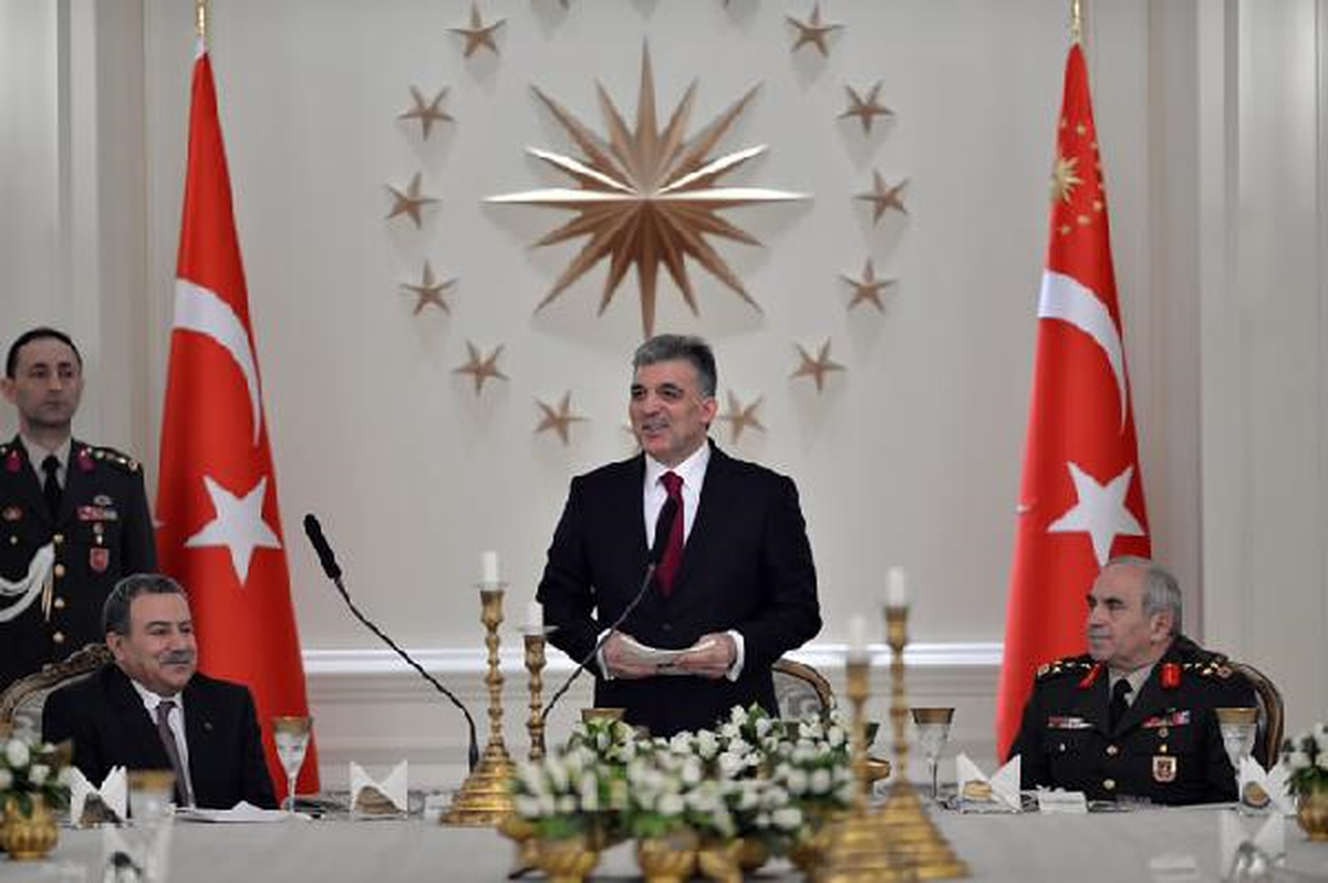 Cumhurbaşkanı Gül : Valilerimiz, Devletin Vatandaşa Uzanan Şefkat Elidir