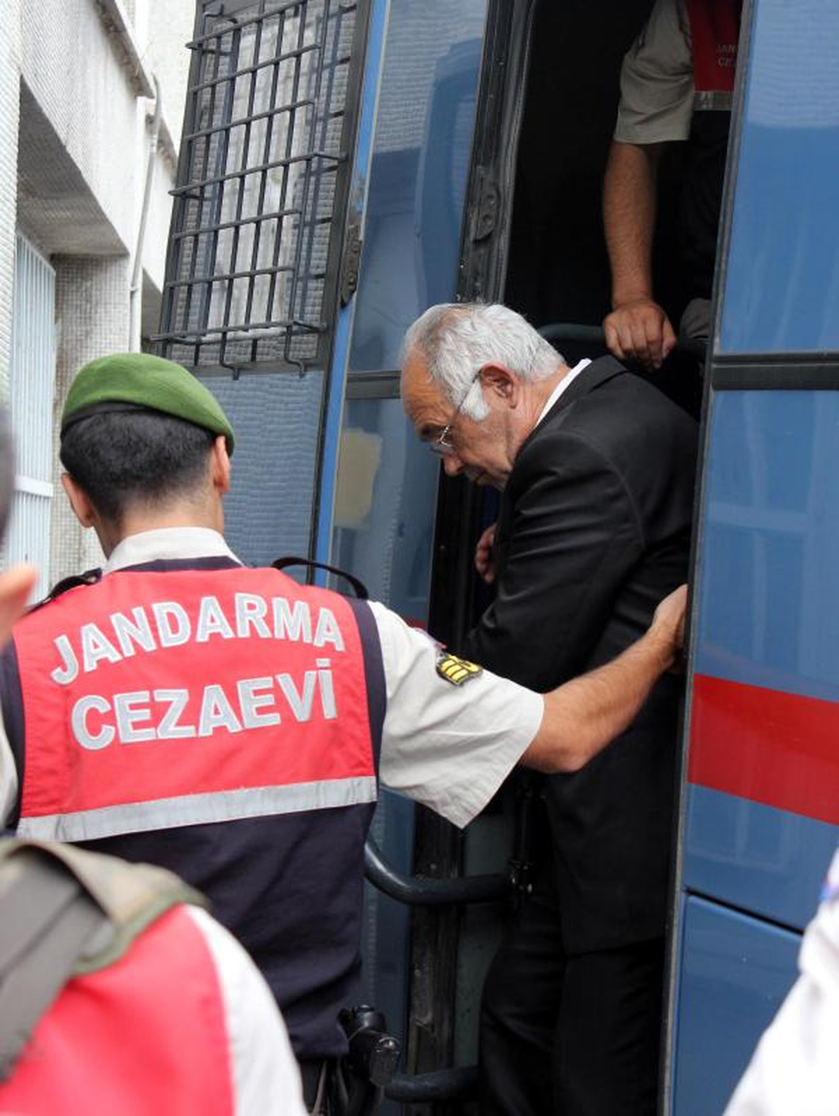 Grizuda Ölen Oğlunun Eşine Cinsel Saldırıdan 8 Yıl 9 Ay Hapis Cezasına Mahkum Oldu