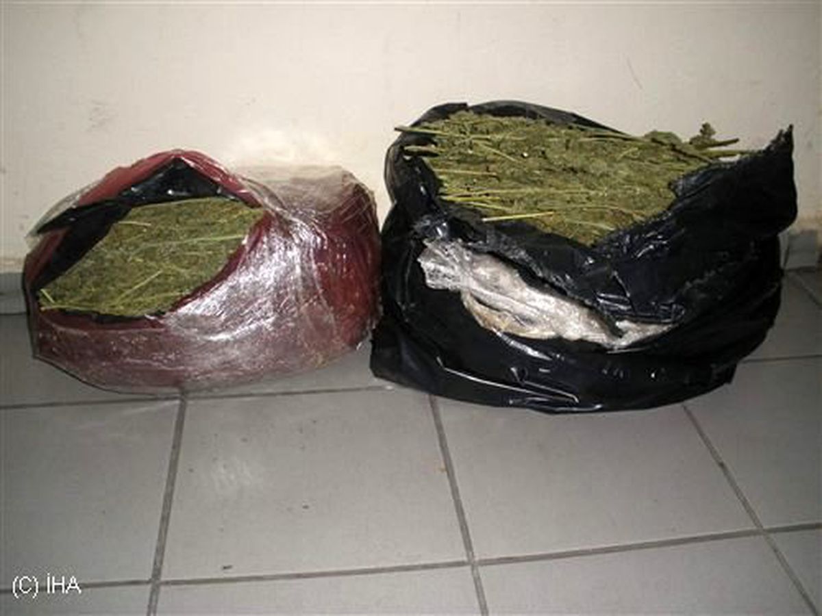 Hatay\'da 6 Kilo 800 Gram Esrar Ele Geçirildi