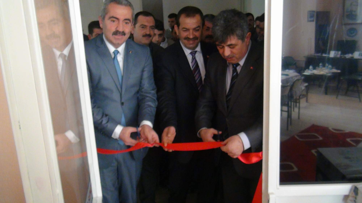 Hizmet-İş Gülşehir\'de Temsilcilik Odası Açtı