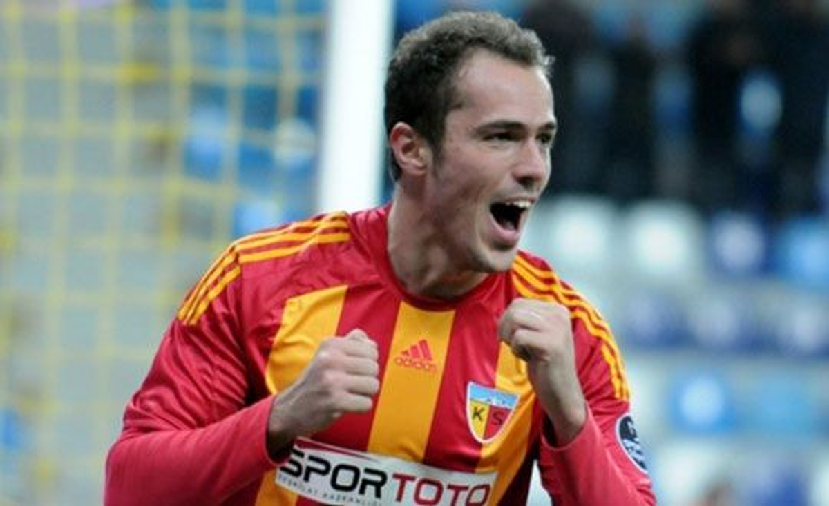 Kayserispor Emir Kujoviç ile Yolları Ayırdı