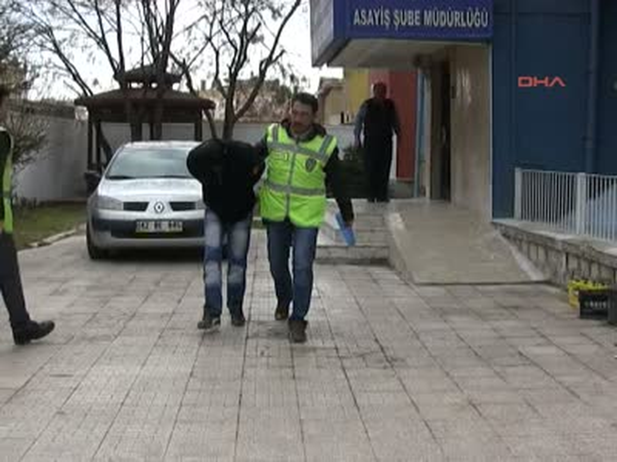 Konya Balkonlara Tırmanarak Evlere Giren Şüpheli Yakalandı Balkonlara Tırmanarak Evlere Giren...