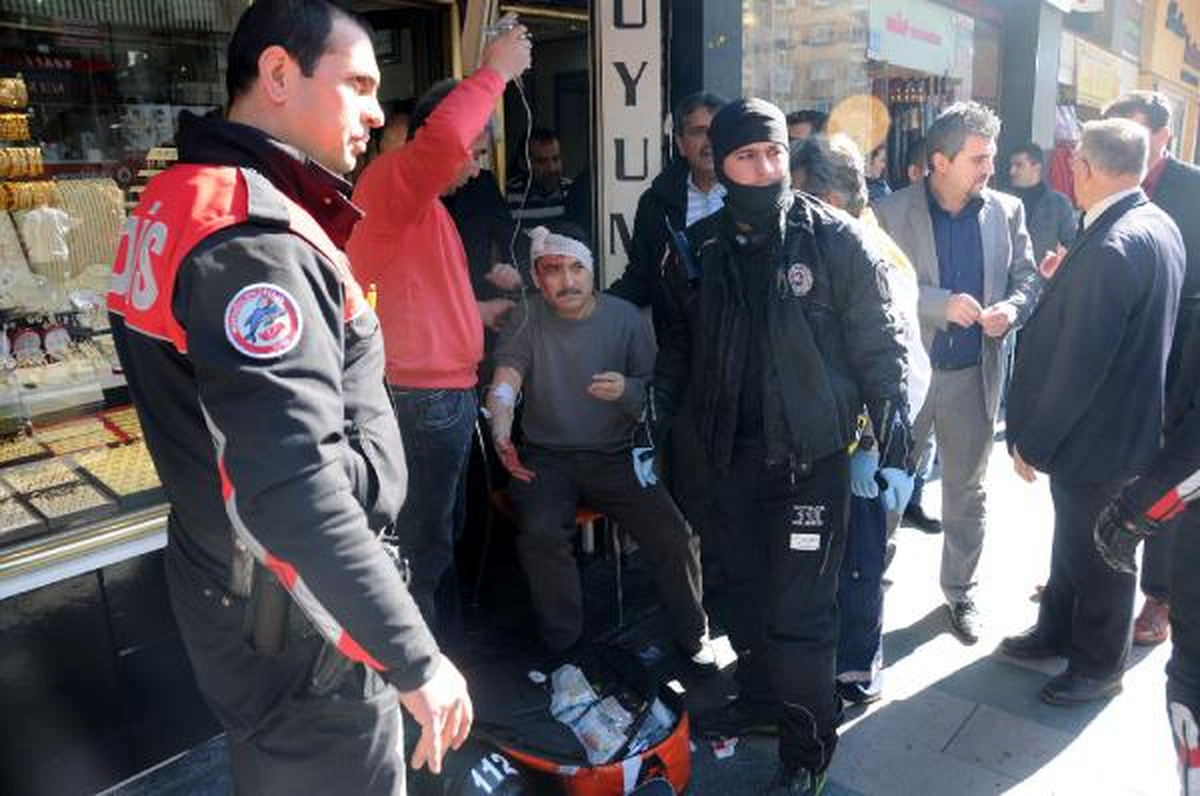 Kuyumcu Gaspçısını Vatandaş Yakaladı