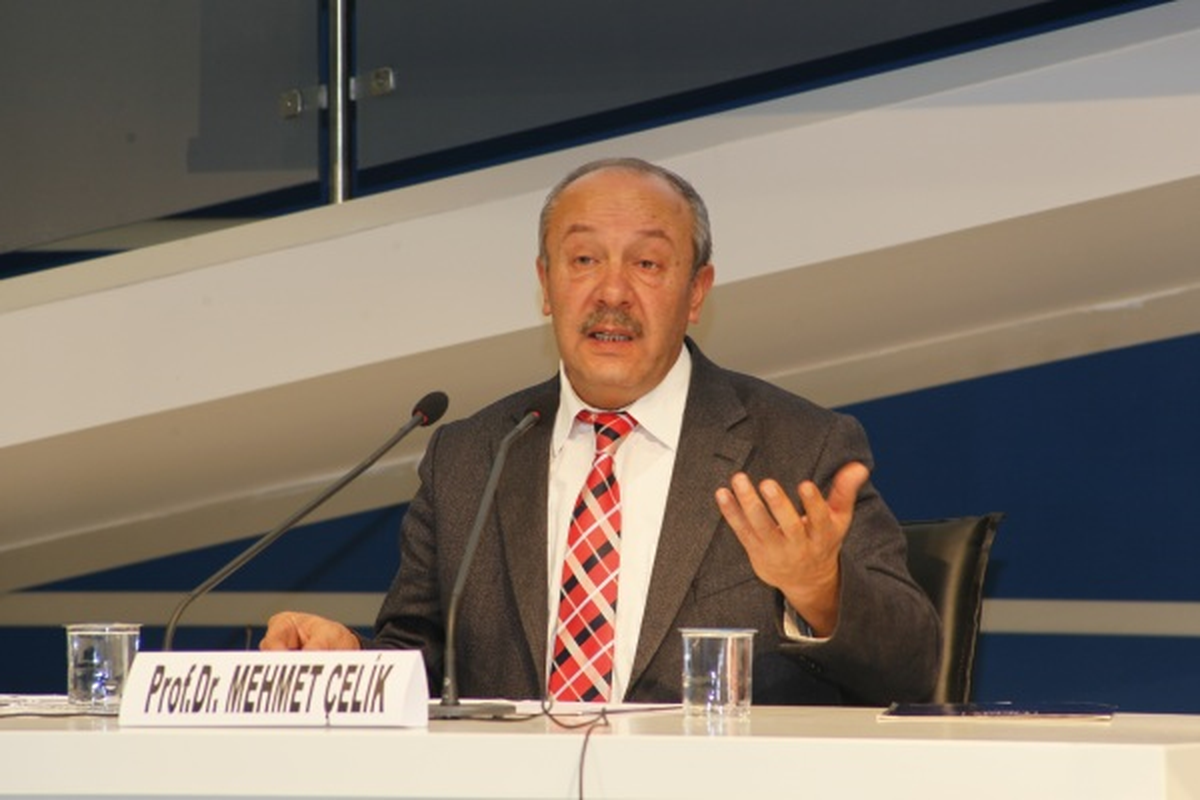 Mehmet Çelik Tarihe Bakış Açısı Getirecek
