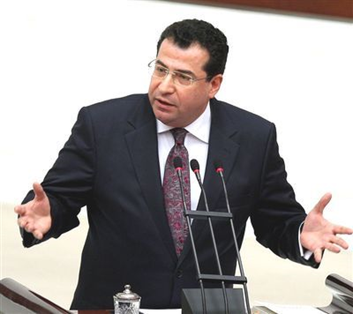 Mhp\'li Tanrıkulu Hes İnşaatlarındaki 50 Can Kaybını Sordu