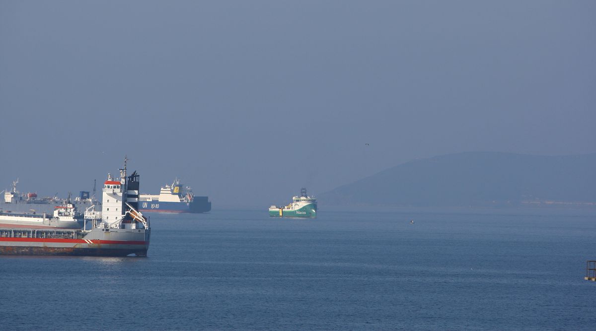 Petrol ve Doğalgaz Arama Gemisi Tuzla Açıklarında