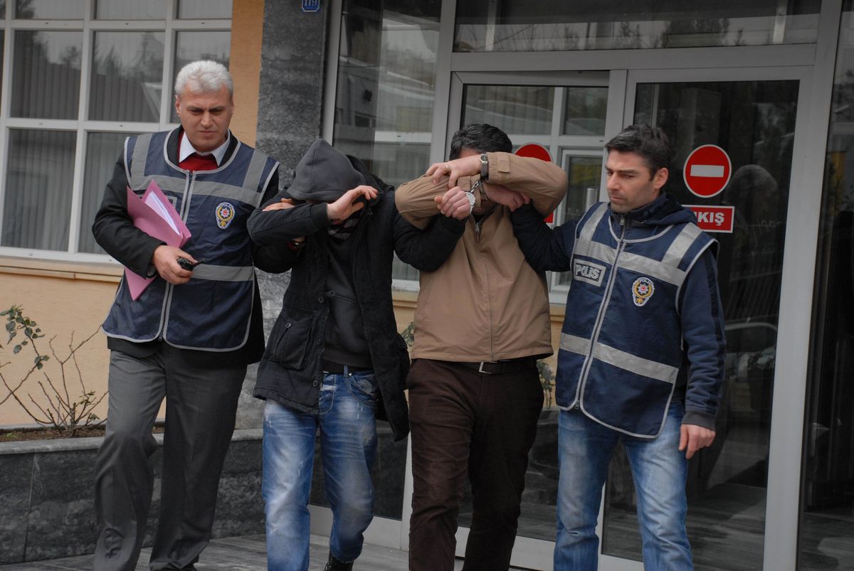 Saunaya Fuhuş Baskını: 2 Gözaltı