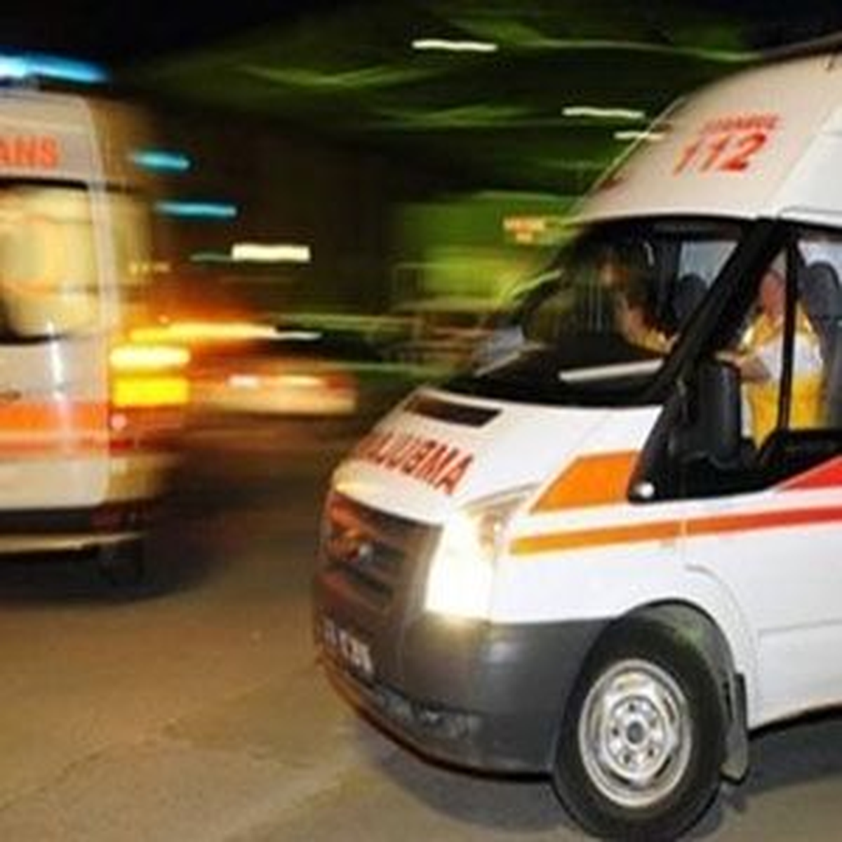 Sebze Taşıyan Kamyonet Kaza Yaptı: 4 Yaralı