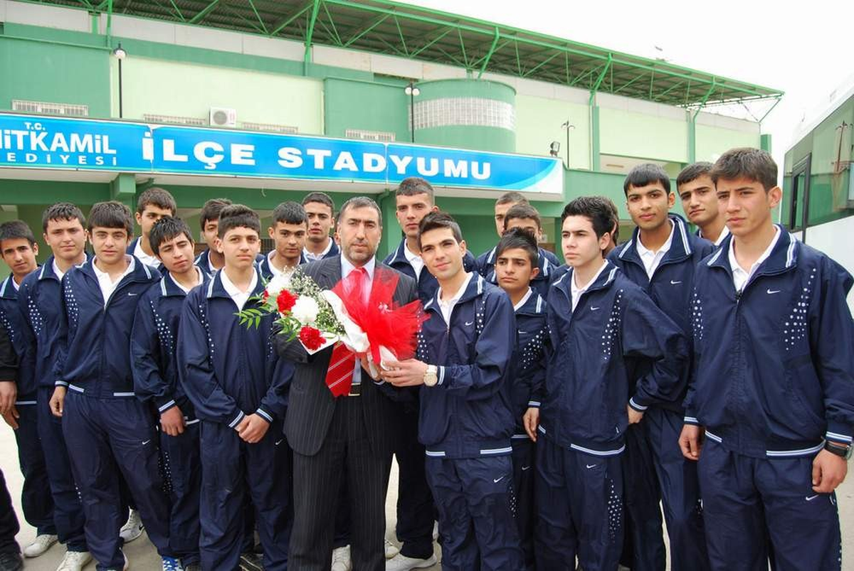 Şehitkamil Belediyespor U17 ve U19 Futbol Takımları Zirveden İnmiyor