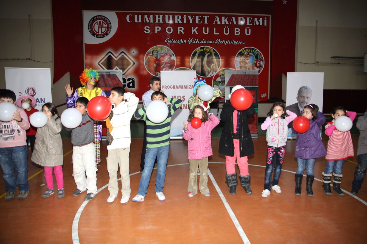 Sincan\'da Animasyon ve Kukla Gösterileri Düzenleniyor
