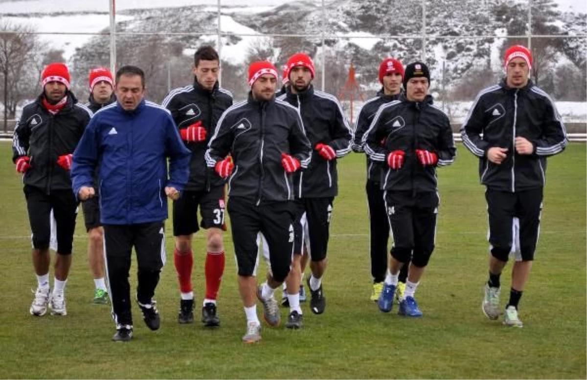 Sivasspor, Fenerbahçe Maçı Hazırlıklarına Başladı