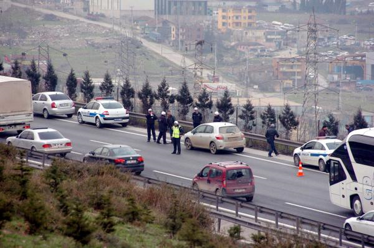 TEM\'de Hırsız- Polis Kovalamacası