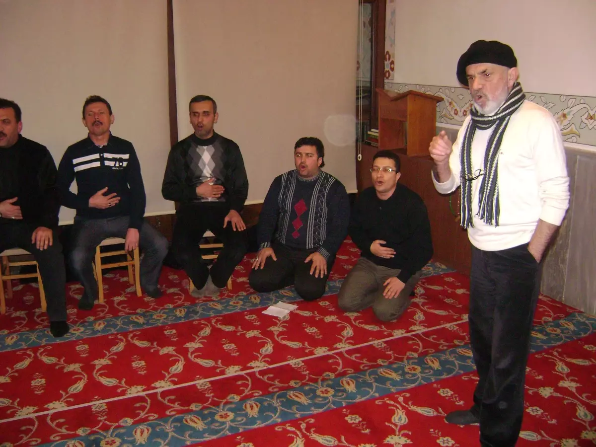 Tiyatro Sanatçısı Yağız'dan Din Görevlilerine Fonetik, Diksiyon ve Şan Dersi