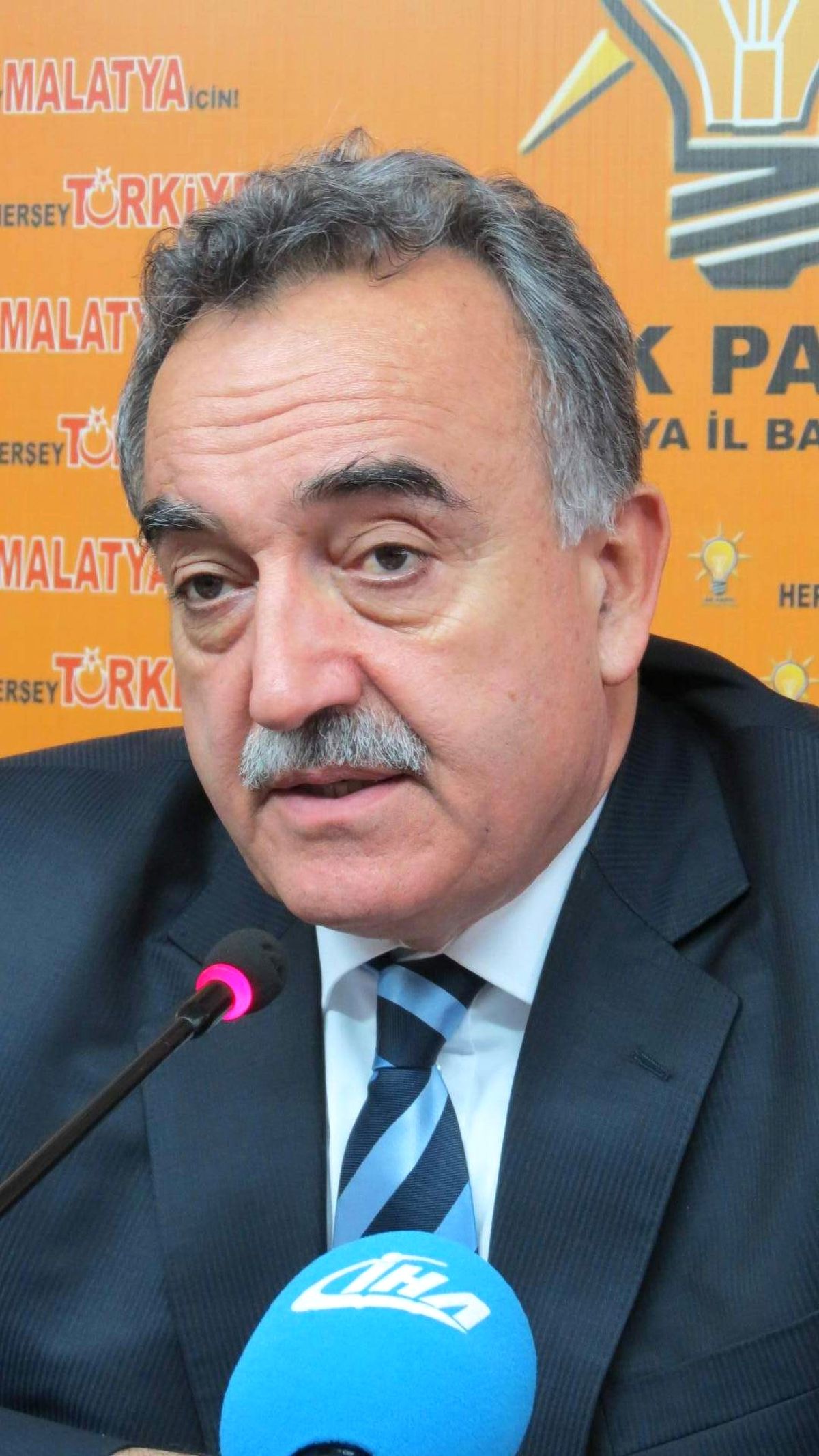 Ak Partili Akın\'dan Muhalefete Irkçılık Tepkisi