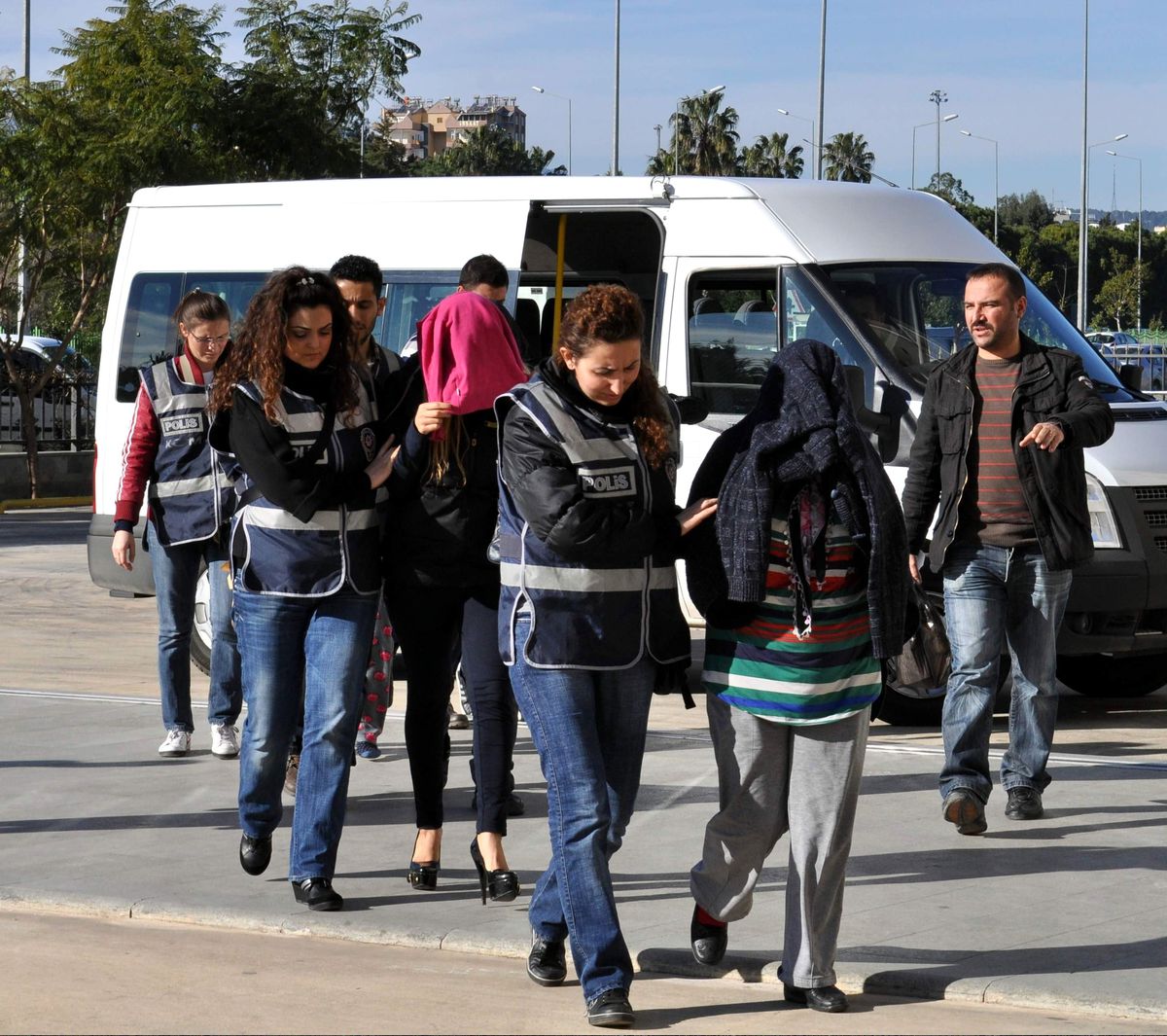 Antalya\'da 45 Kilo Esrar Ele Geçirildi