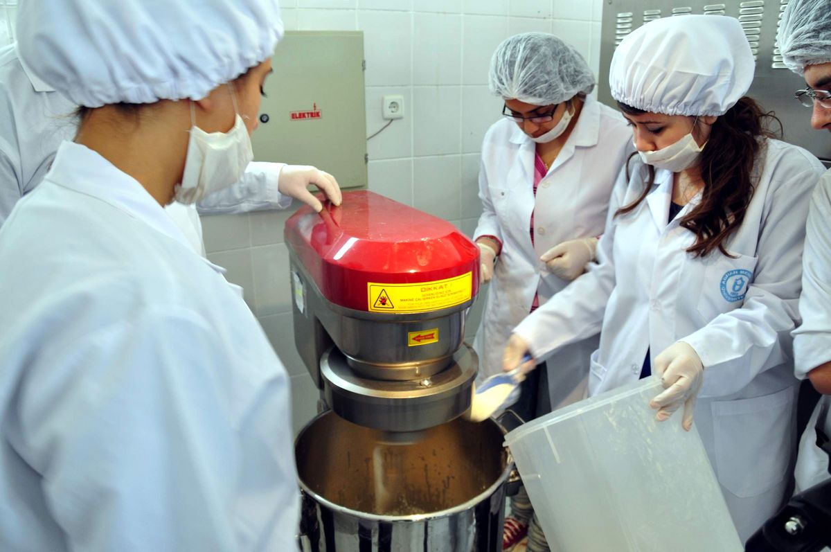 Atay; "Meslek Yüksekokulları Daha Fazla Sahiplenilmeli"