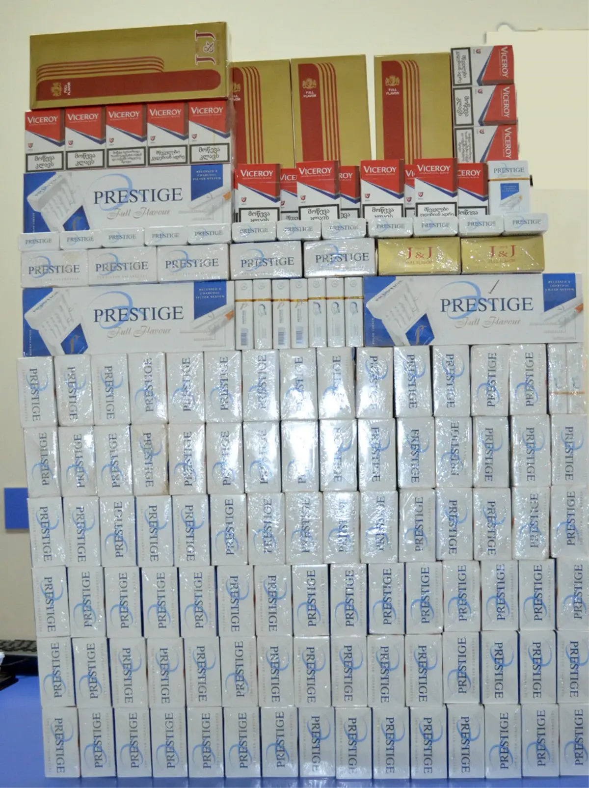 Bafra\'da Bin 130 Paket Kaçak Sigara Ele Geçti