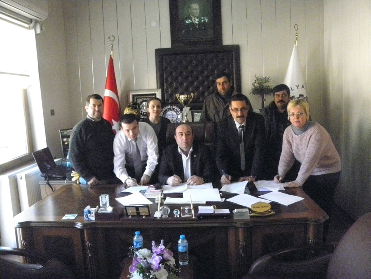 Balya\'da Belediye İşçilerinin Yüzü Güldü