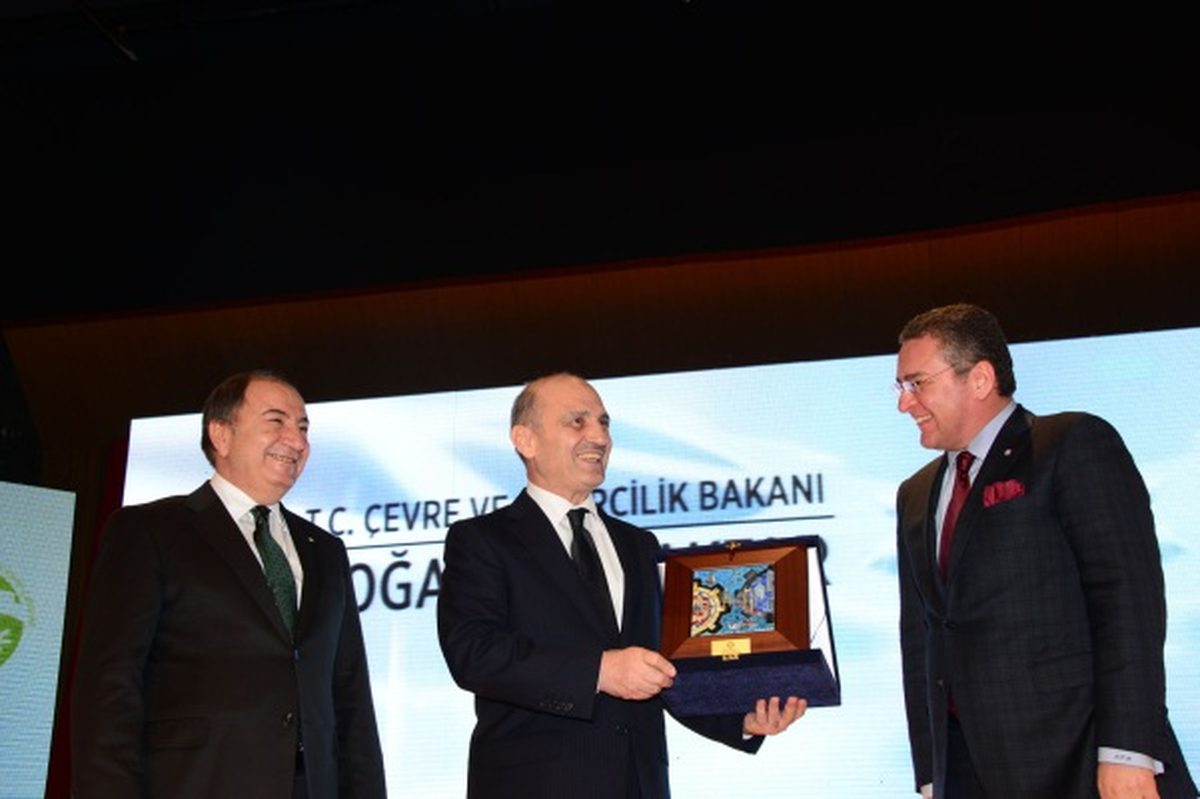 Bayraktar\'dan Sanayicilere Destek Çağrısı