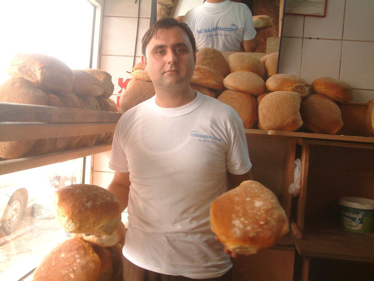 Burhaniye\'de Hiç Kimse Aç Kalmayacak