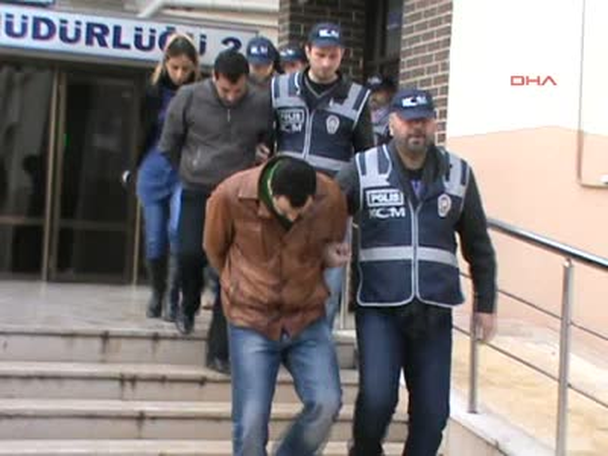 Bursa Telefonla 1 Milyon 500 Bin Lira Dolandıran Çete Çökertildi