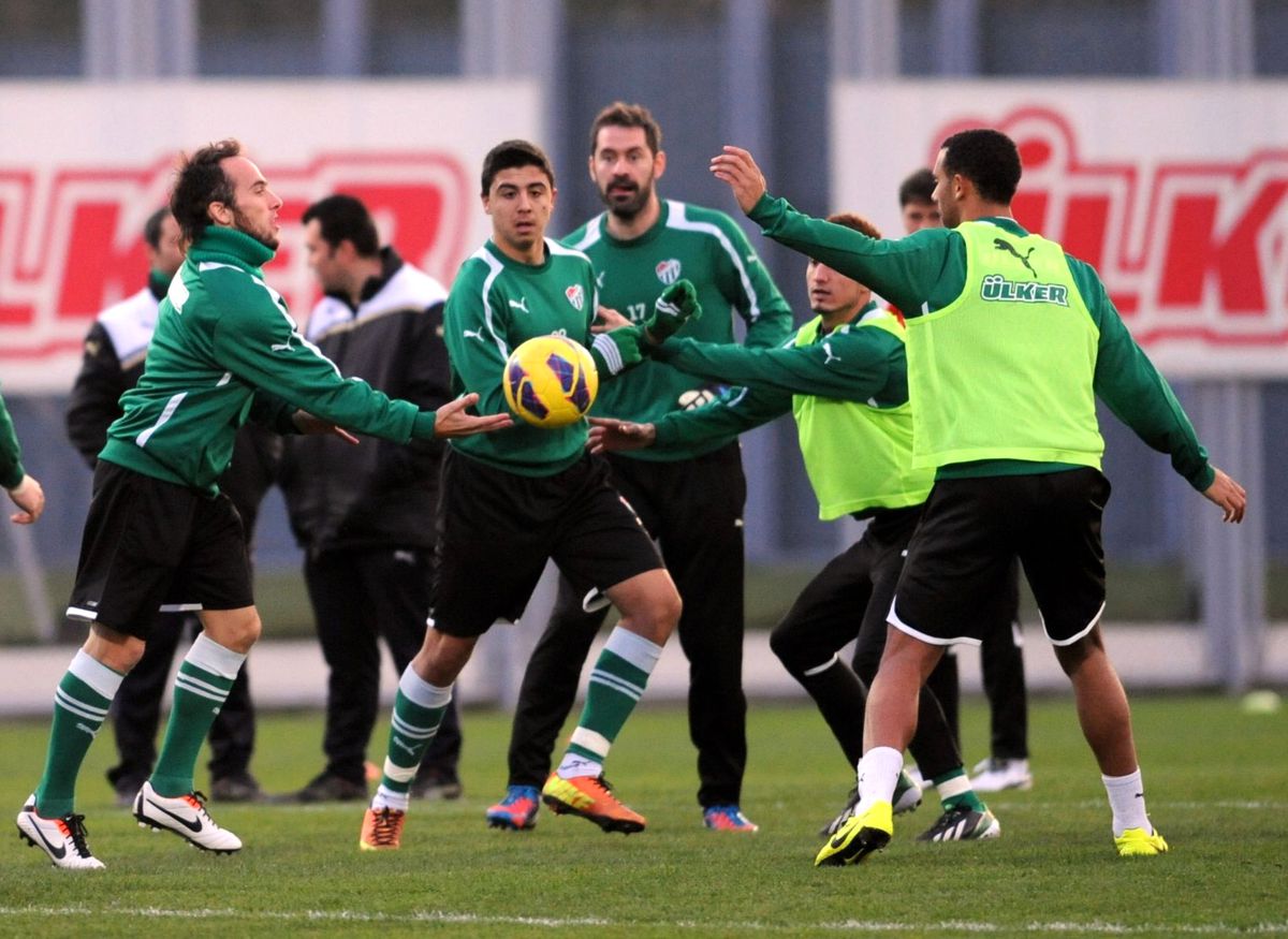 Bursaspor ile Galatasaray 88. Randevuda