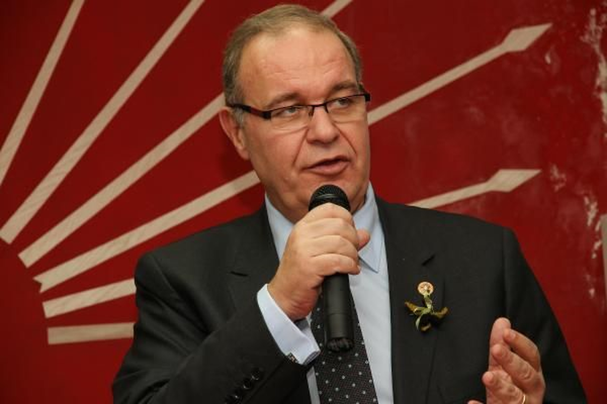 Chp\'li Öztrak: "Siz Gidin, Bakın Gençler Nasıl Çocuk Yapıyor"